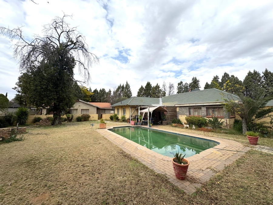 6 Bedroom Property for Sale in Dagbreek Free State